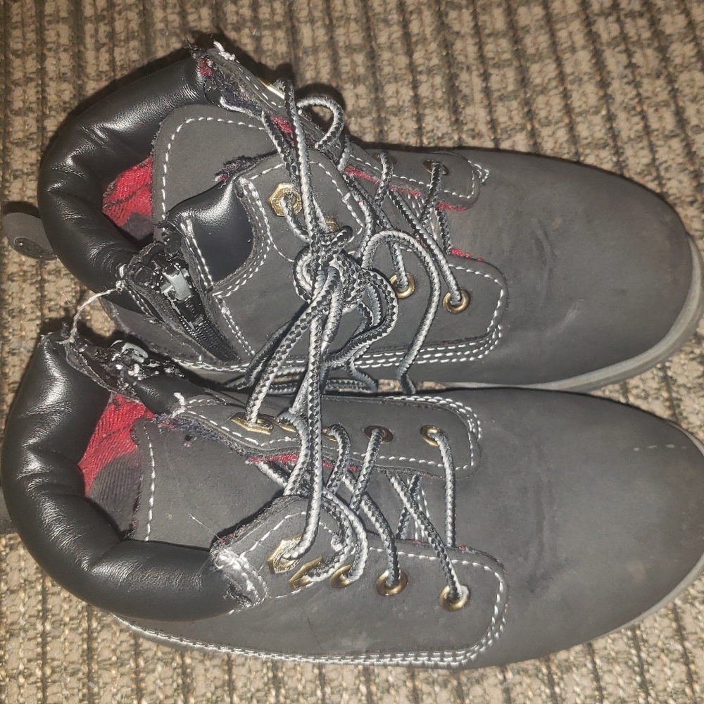 healthtex boys shoes.